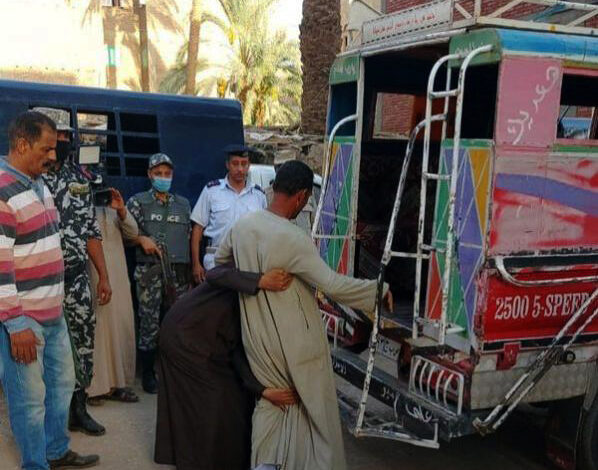 قام عامل بالسياحة بقتل ابنتة بمساعدة زوجتة الثانية وقام بدفنها بدون أن يعلم احد، للتفاصيل.. قام عامل بالسياحة بقتل ابنتة بمساعدة زوجتة الثانية وقام بدفنها بدون أن يعلم احد، للتفاصيل..